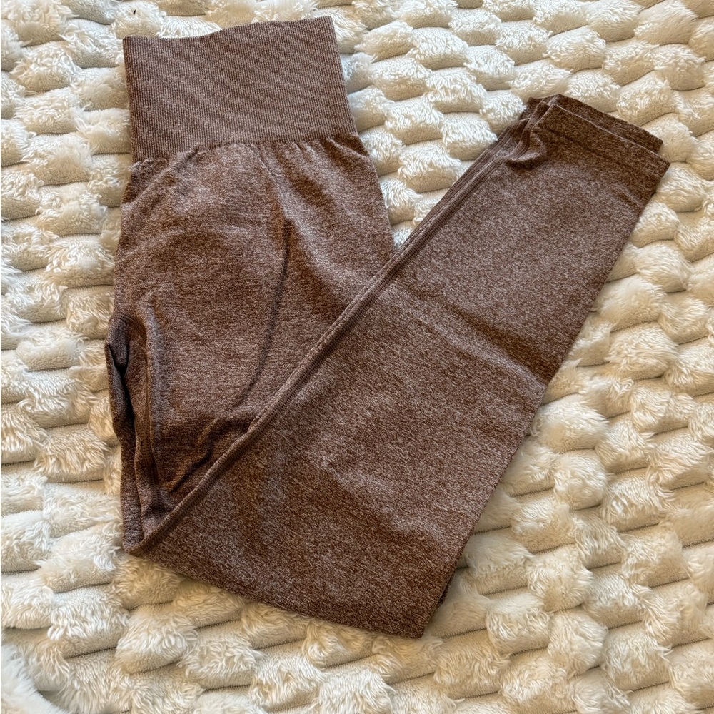 Seamless scrunch butt High-Waist Workout Leggings — Brown Heather